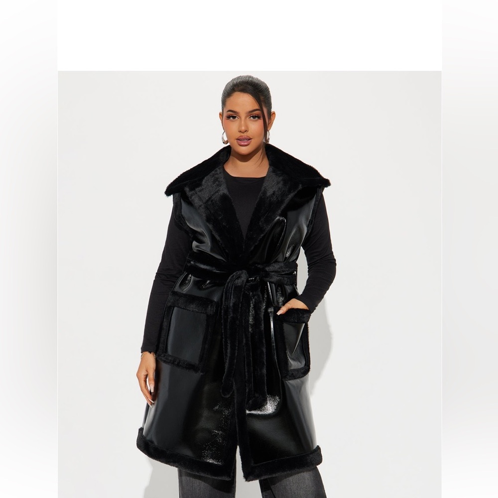 Fashion nova fur vest❤️